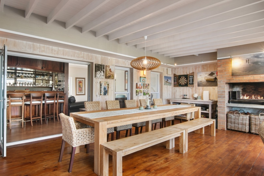 6 Bedroom Property for Sale in Thesen Islands Western Cape